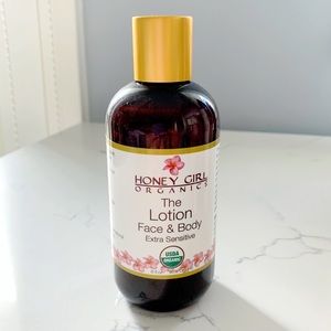 Honey Girl Face and Body Lotion Extra Sensitive